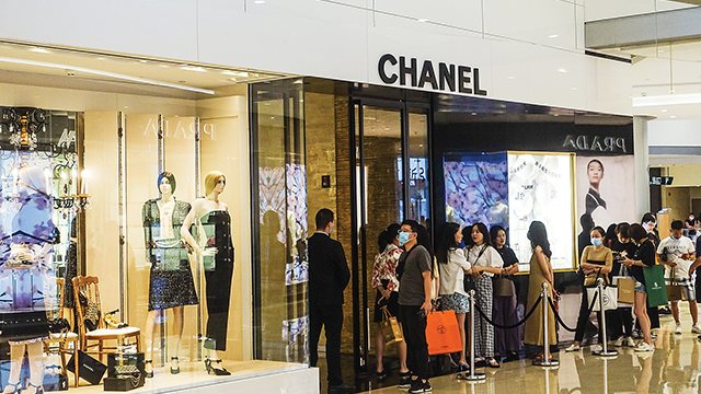 Các cửa hàng thời trang Chanel